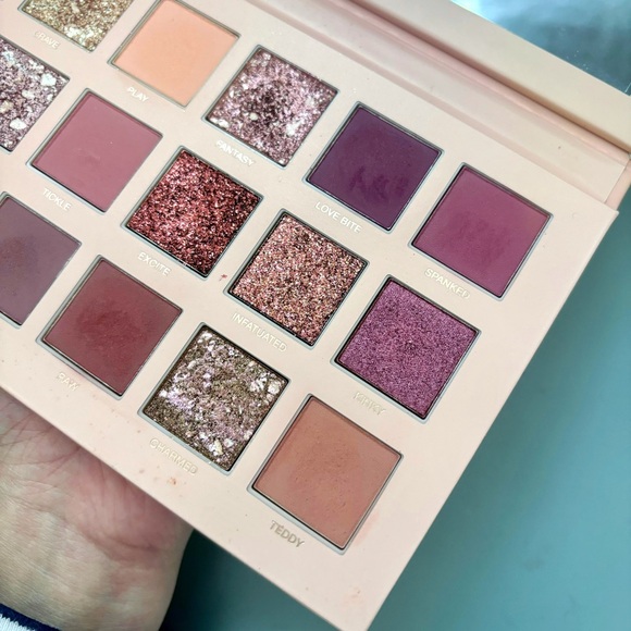 Hudson Beauty Nude - Picture 6 of 7